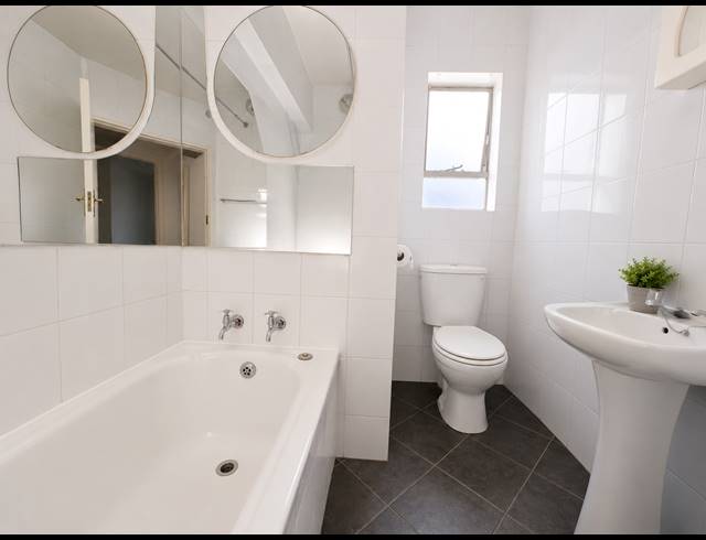 2 BEDROOM APARTMENT FOR SALE IN PEACEHAVEN